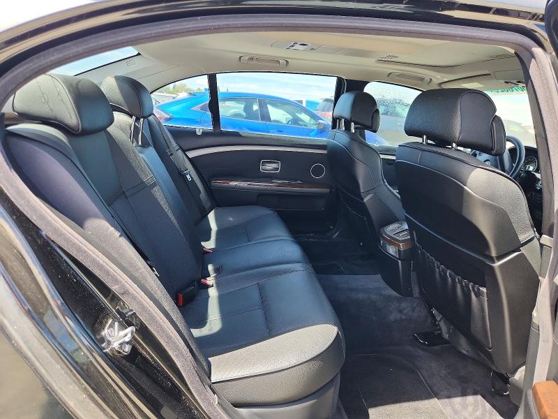 Photo 10 from auction – 2008 BMW 750 with VIN WBAHN83528DT80616
