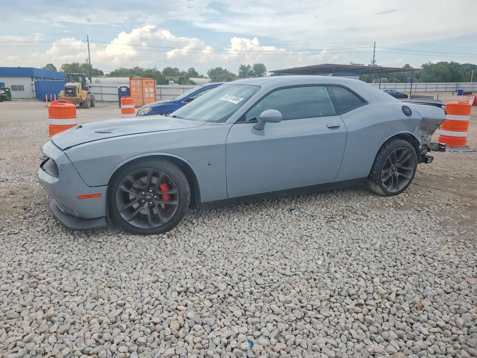 DODGE CHALLENGER 2021 with VIN 2C3CDZFJ7MH567883 - Photo from auction