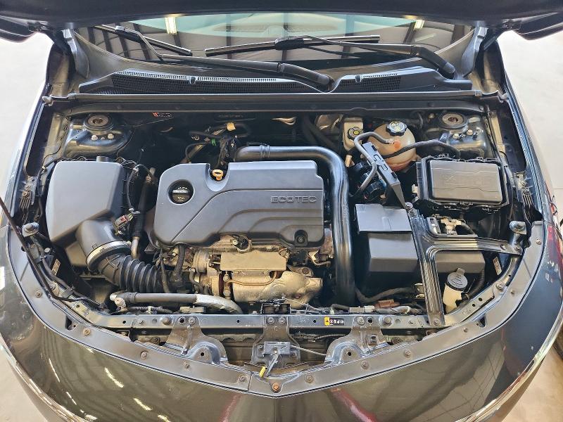 Photo 11 from auction – 2019 CHEVROLET MALIBU with VIN 1G1ZD5ST8KF105541