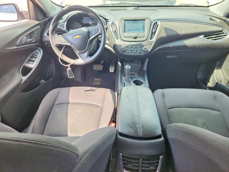 Photo 8 from auction – 2017 CHEVROLET MALIBU with VIN 1G1ZE5ST5HF204307