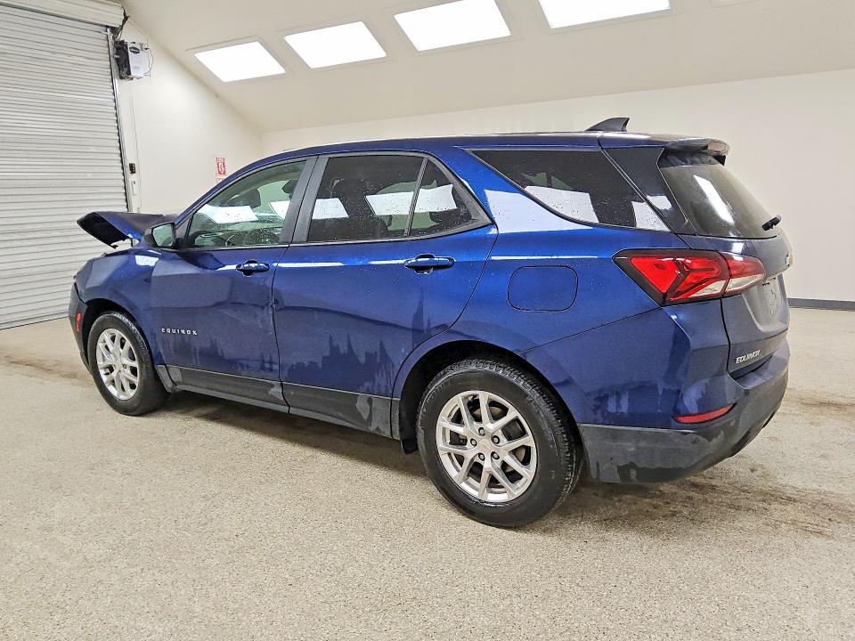 Photo 2 from auction – 2022 CHEVROLET EQUINOX with VIN 2GNAXHEV6N6114884