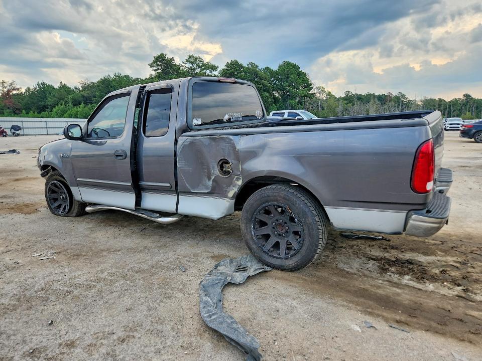 Photo 2 from auction – 2004 FORD F-150 HERITAGE with VIN 2FTRX17294CA03560