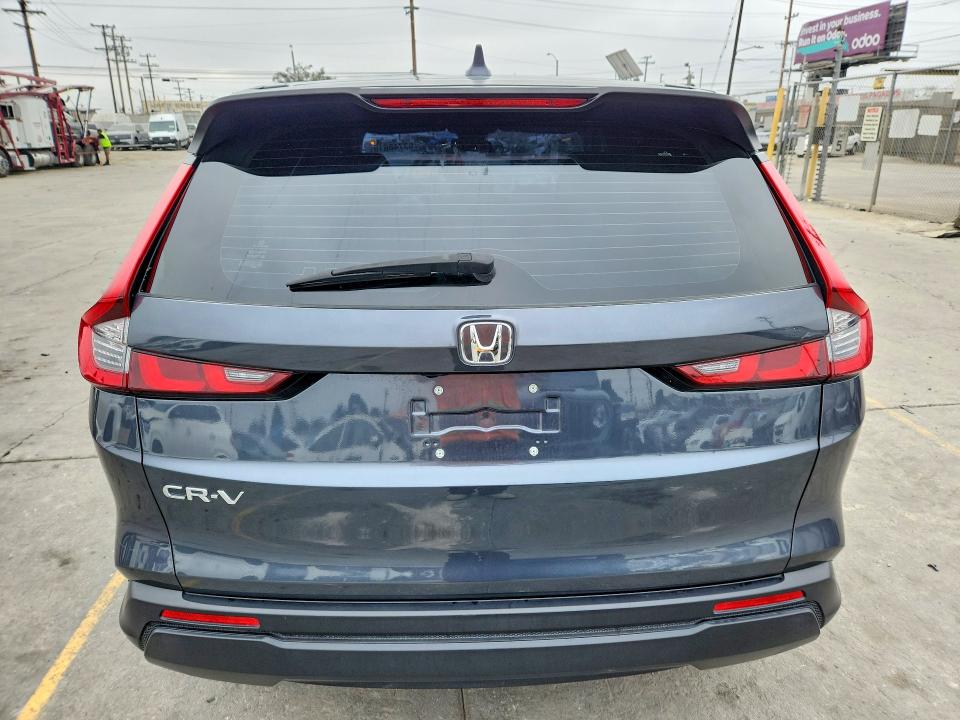 Photo 6 from auction – 2023 HONDA CR-V with VIN 2HKRS3H22PH305988