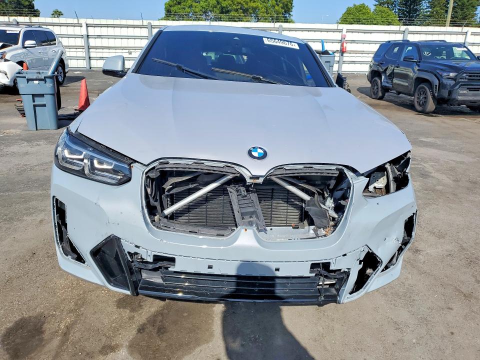 صورة رقم 5 من المزاد - 2024 BMW X4 مع VIN 5UX33DT01R9X29946