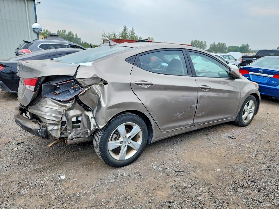 Photo 3 from auction – 2013 HYUNDAI ELANTRA with VIN 5NPDH4AE7DH359155