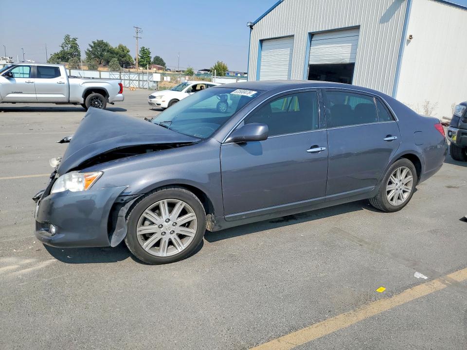 TOYOTA AVALON 2010 z numerem VIN 4T1BK3DB0AU367146 - Zdjęcie z aukcji
