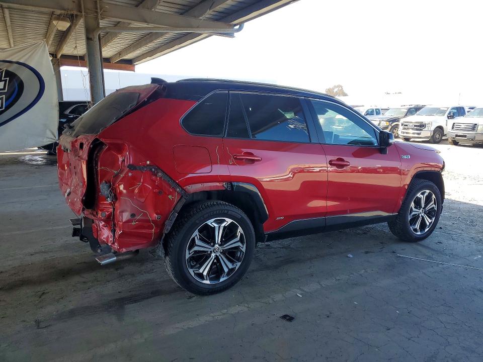 Photo 3 from auction – 2021 TOYOTA RAV4 PRIME with VIN JTMFB3FV1MD010009