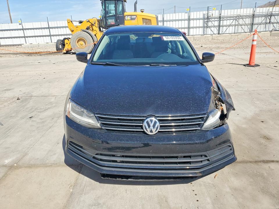 Photo 5 from auction – 2017 VOLKSWAGEN JETTA with VIN 3VW2B7AJ0HM289941