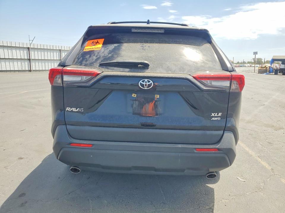 Photo 6 from auction – 2019 TOYOTA RAV4 with VIN JTMP1RFVXKD026409