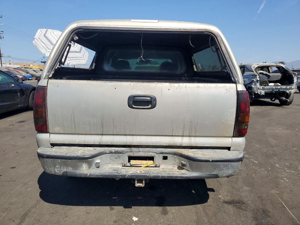 Photo 6 from auction – 2000 CHEVROLET SILVERADO with VIN 1GCEC19VXYZ352995