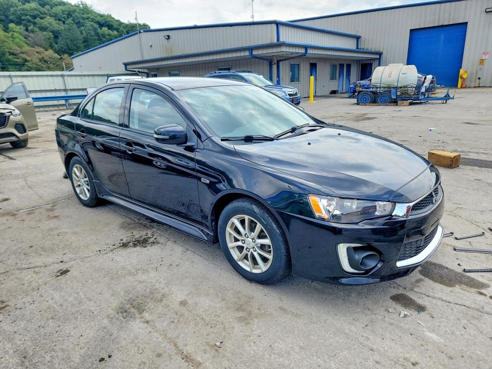 Photo 4 from auction – 2016 MITSUBISHI LANCER with VIN JA32V2FW0GU009722