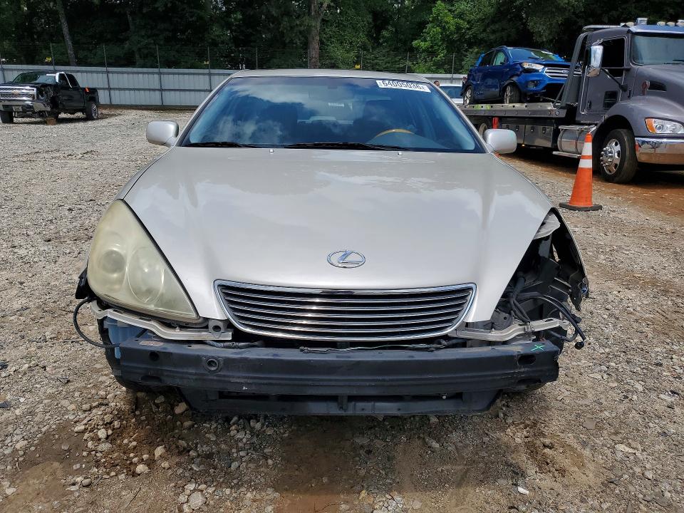 Photo 5 from auction – 2005 LEXUS ES with VIN JTHBA30G855108928