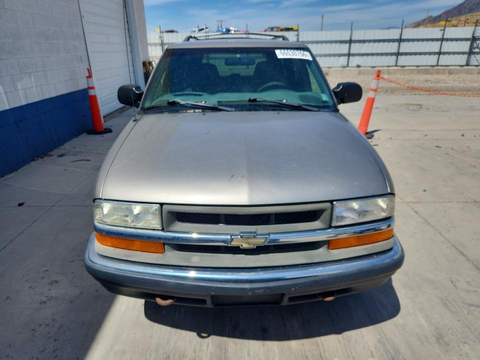 Photo 5 from auction – 2000 CHEVROLET BLAZER with VIN 1GNDT13W8Y2273533