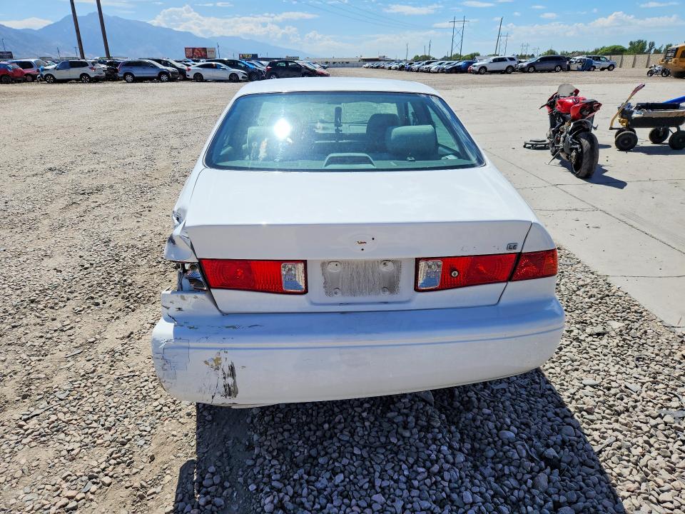 Photo 6 from auction – 2000 TOYOTA CAMRY with VIN 4T1BG22K4YU994795