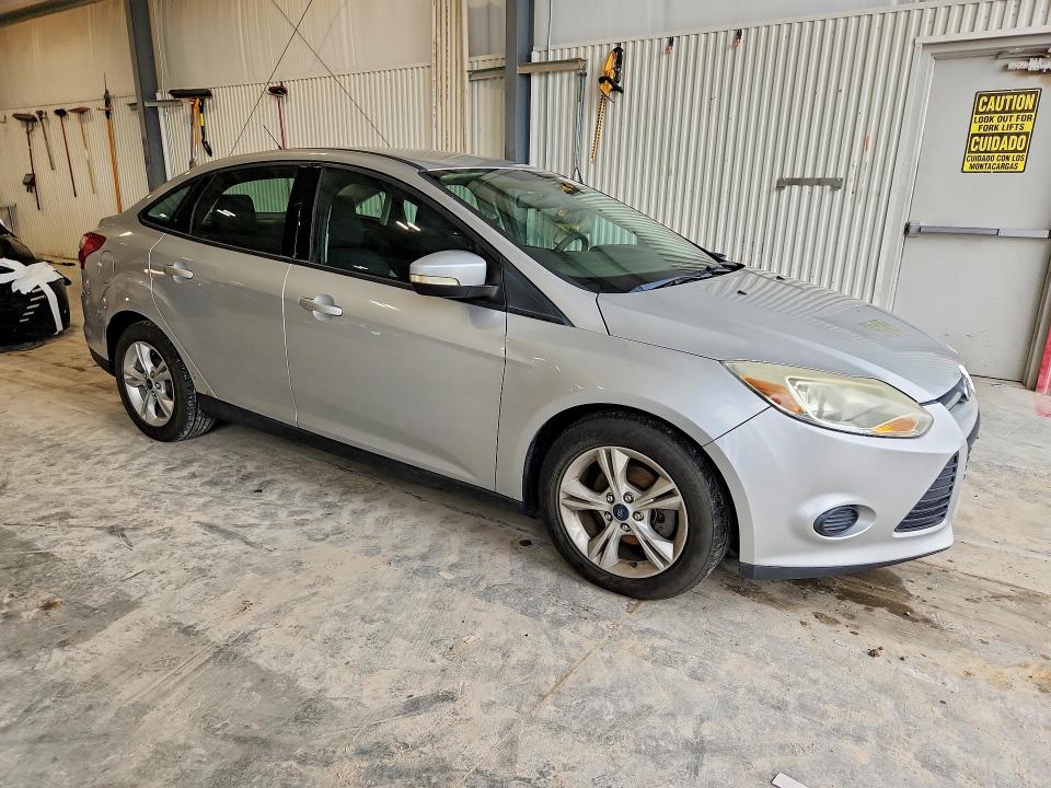 Photo 4 from auction – 2013 FORD FOCUS with VIN 1FADP3F27DL337489