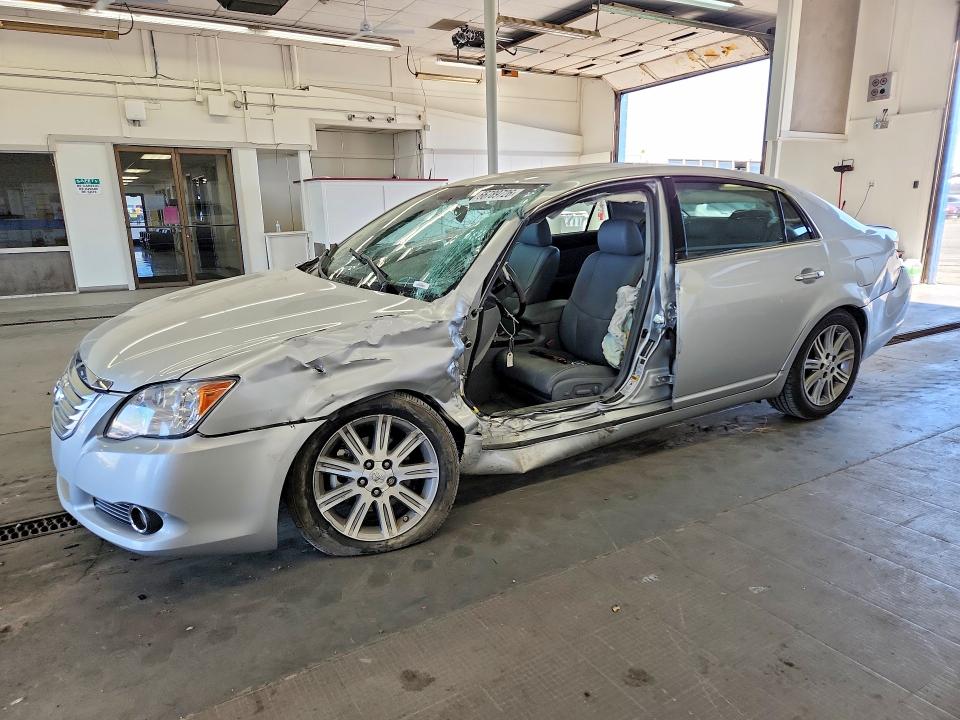 2008 TOYOTA AVALON