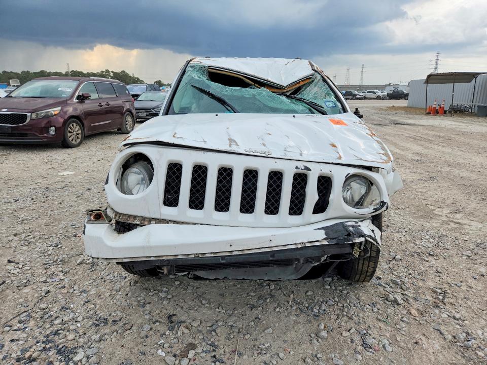 Photo 5 from auction – 2015 JEEP PATRIOT with VIN 1C4NJPBB4FD348993