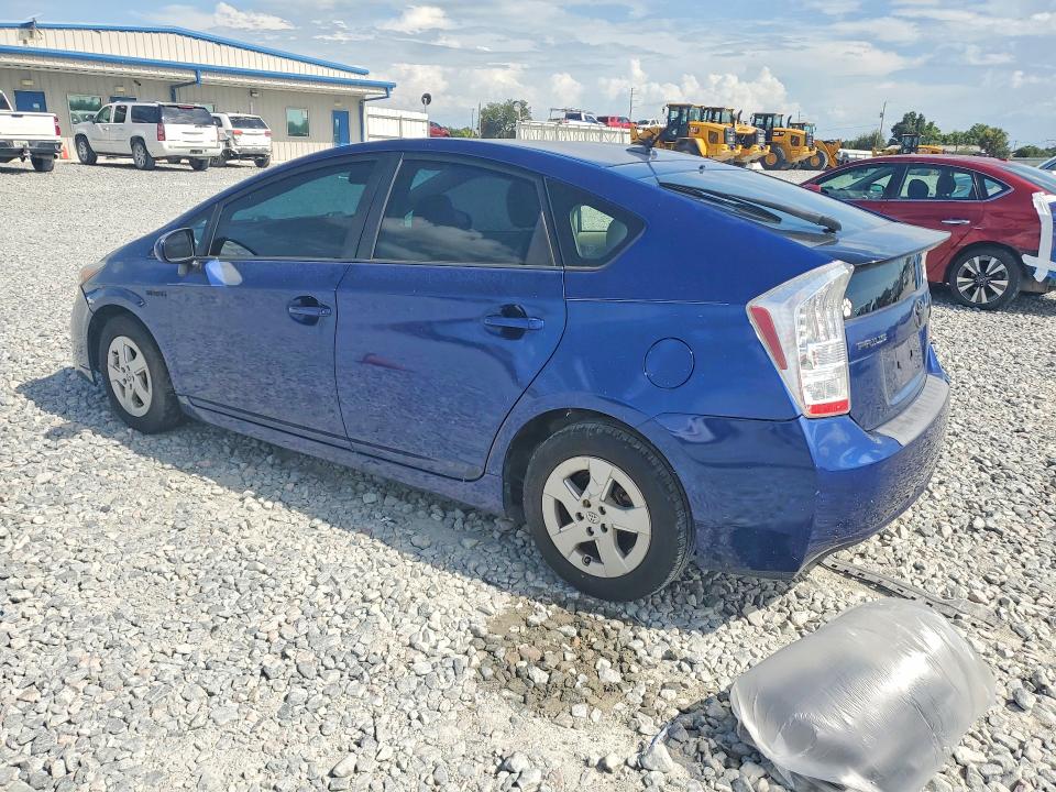 Photo 2 from auction – 2011 TOYOTA PRIUS with VIN JTDKN3DU3B1425332