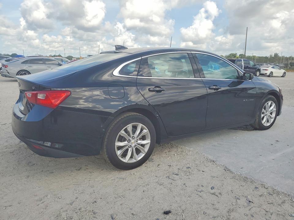 Photo 3 from auction – 2023 CHEVROLET MALIBU with VIN 1G1ZD5ST1PF187944