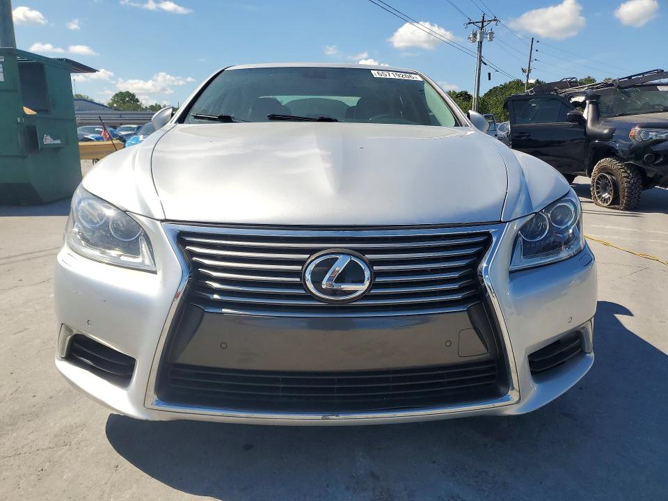Photo 5 from auction – 2014 LEXUS LS with VIN JTHCL5EFXE5022496