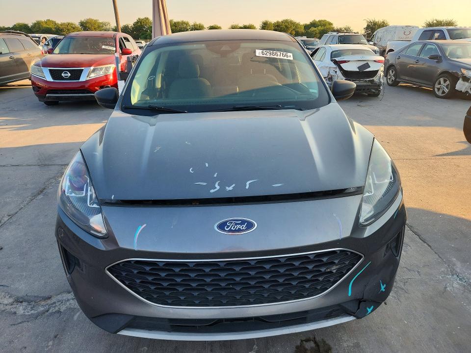 Photo 5 from auction – 2022 FORD ESCAPE with VIN 1FMCU0G65NUA46155