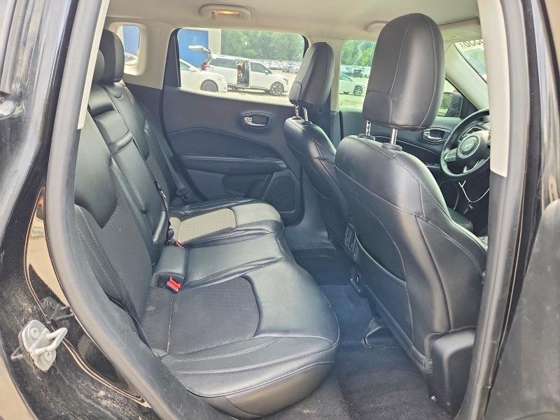 Photo 11 from auction – 2018 JEEP COMPASS with VIN 3C4NJDBB9JT304070