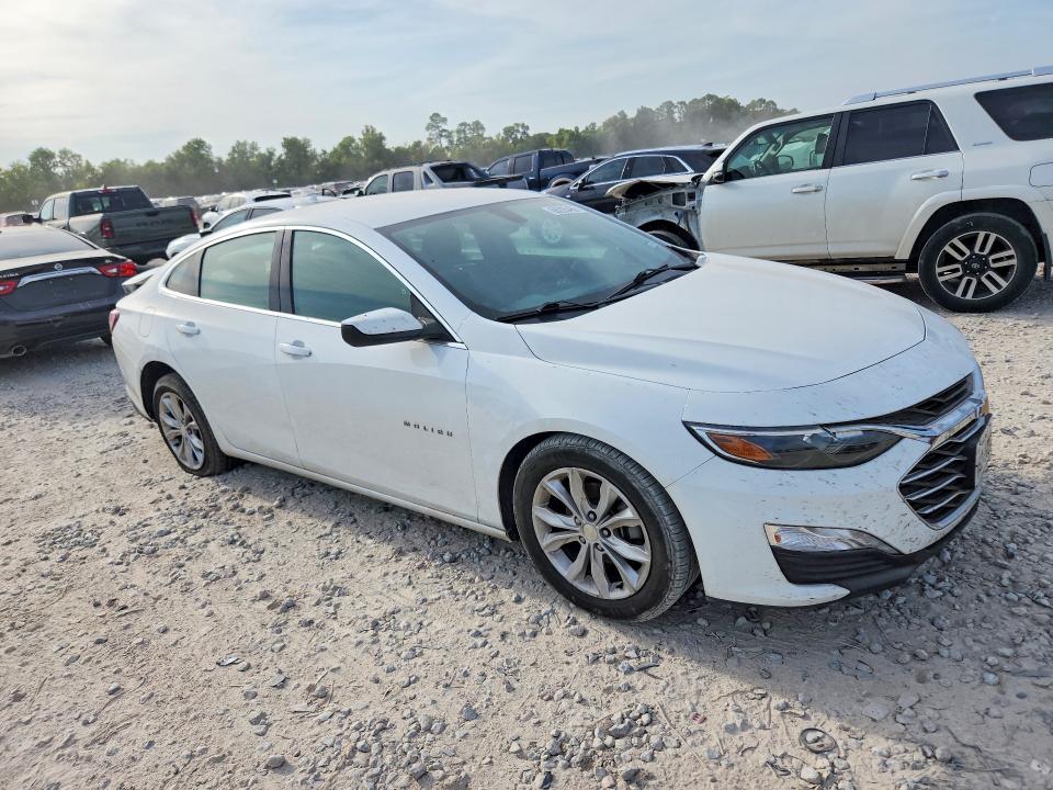 Photo 4 from auction – 2021 CHEVROLET MALIBU with VIN 1G1ZD5ST8MF072396