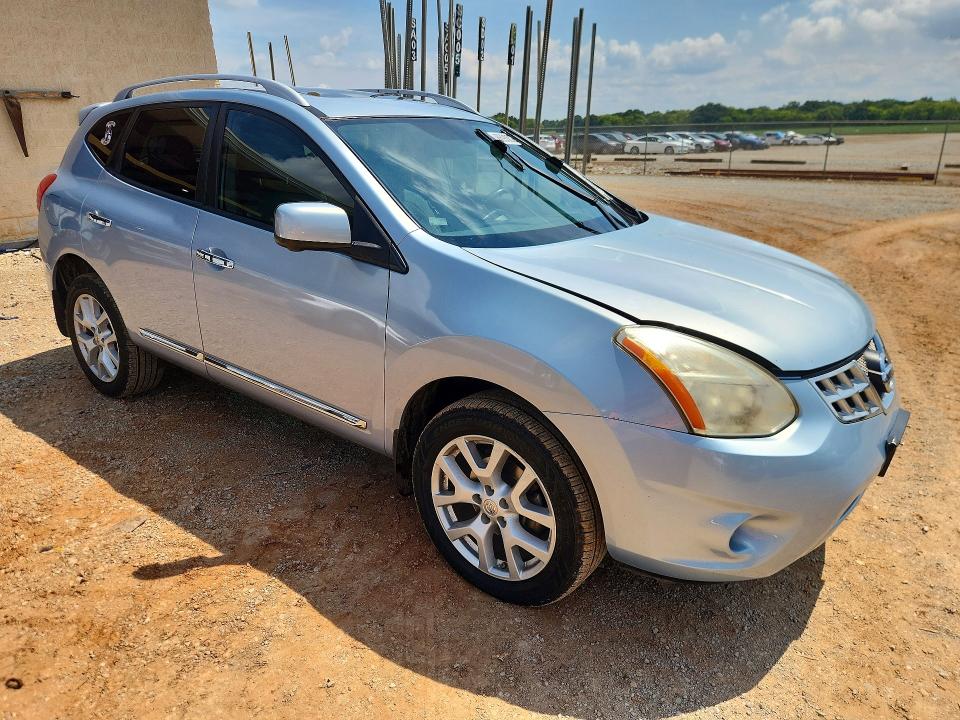 Photo 4 from auction – 2012 NISSAN ROGUE with VIN JN8AS5MT7CW303220