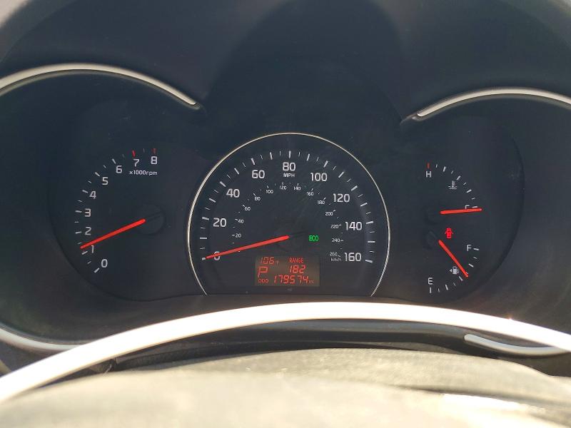 Photo 9 from auction – 2015 KIA SORENTO with VIN 5XYKT4A63FG624789