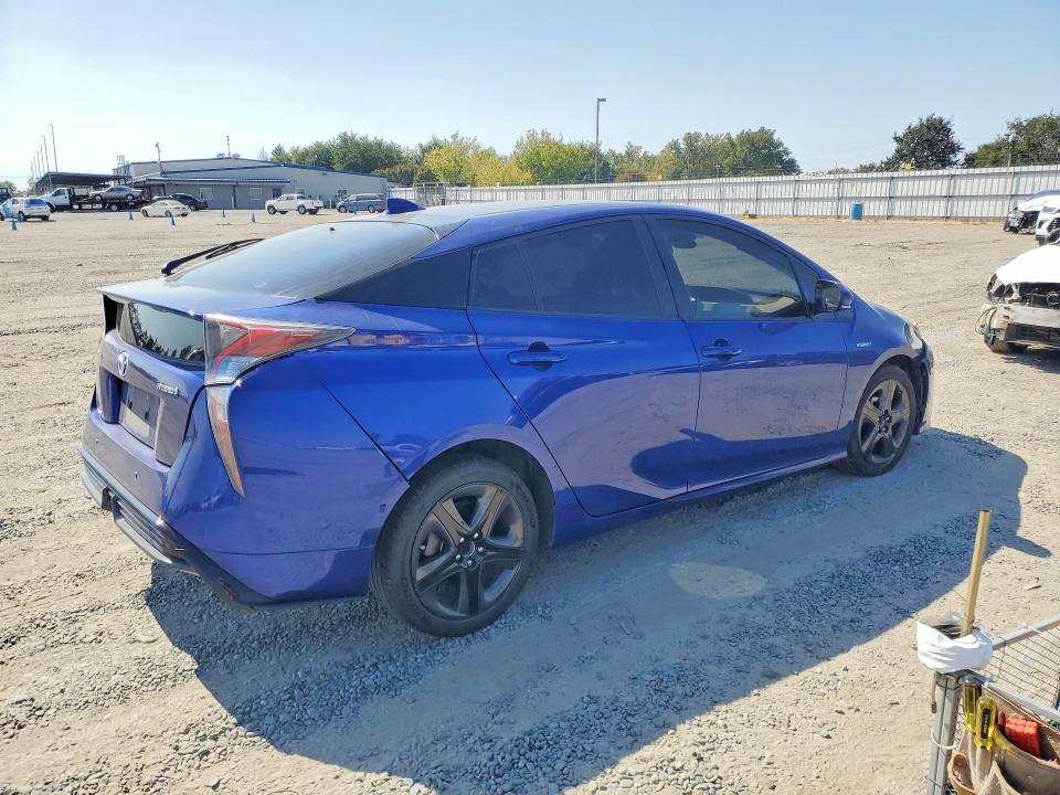 Photo 3 from auction – 2017 TOYOTA PRIUS with VIN JTDKARFU7H3050053