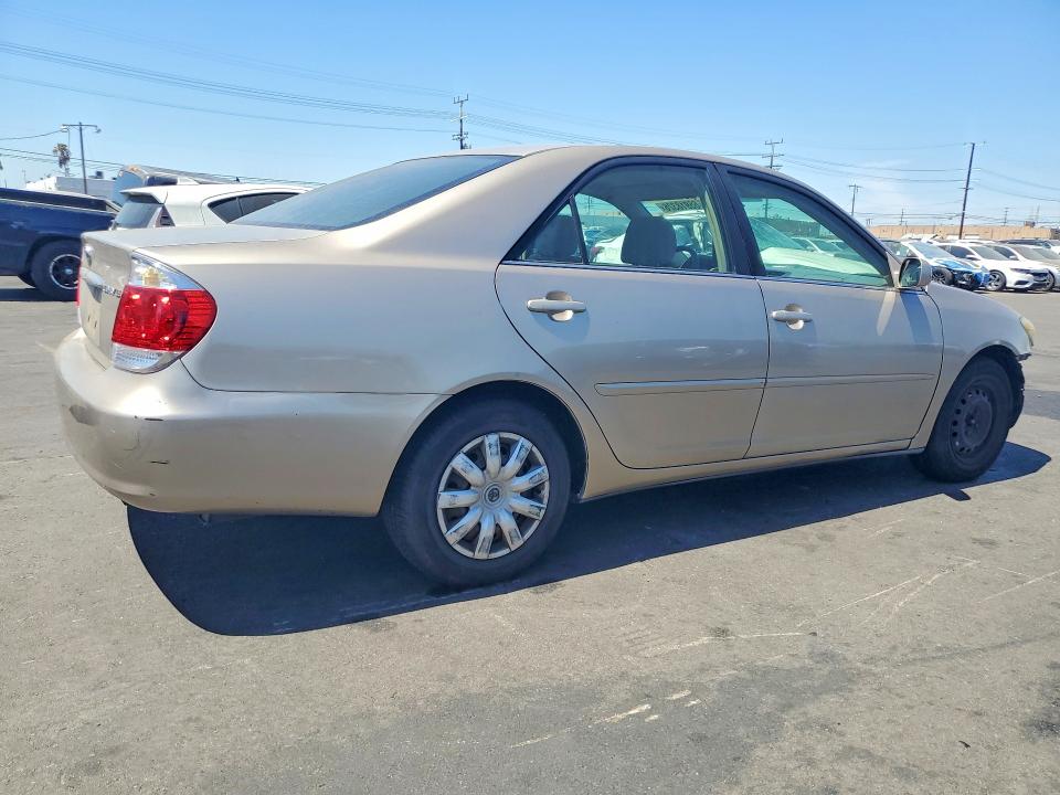 Photo 3 from auction – 2006 TOYOTA CAMRY with VIN 4T1BE32K06U674804