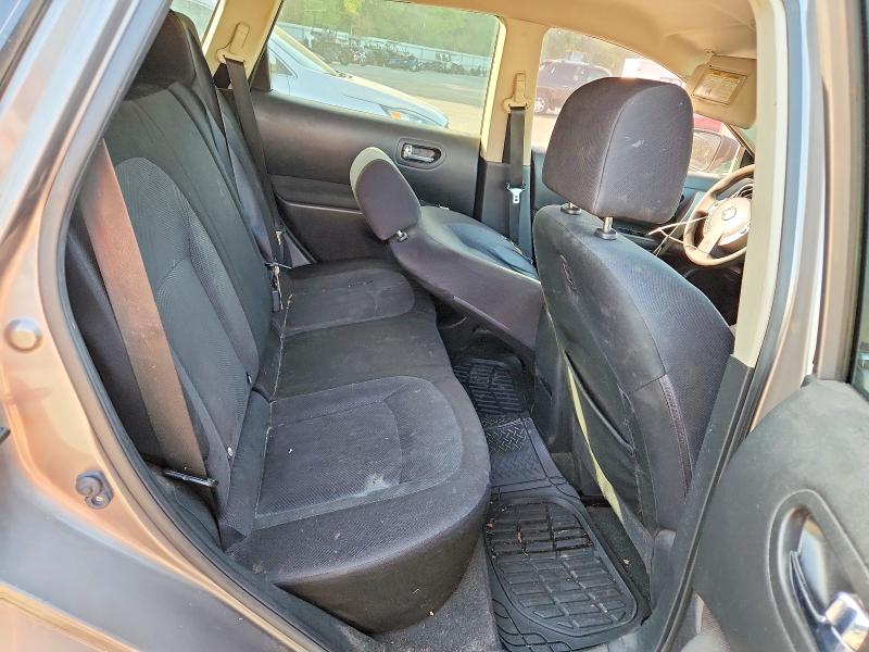 Photo 11 from auction – 2015 NISSAN ROGUE SELECT with VIN JN8AS5MT9FW669538