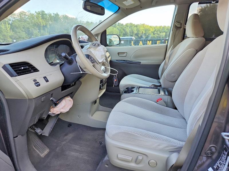 Photo 7 from auction – 2011 TOYOTA SIENNA with VIN 5TDKK3DC9BS025858