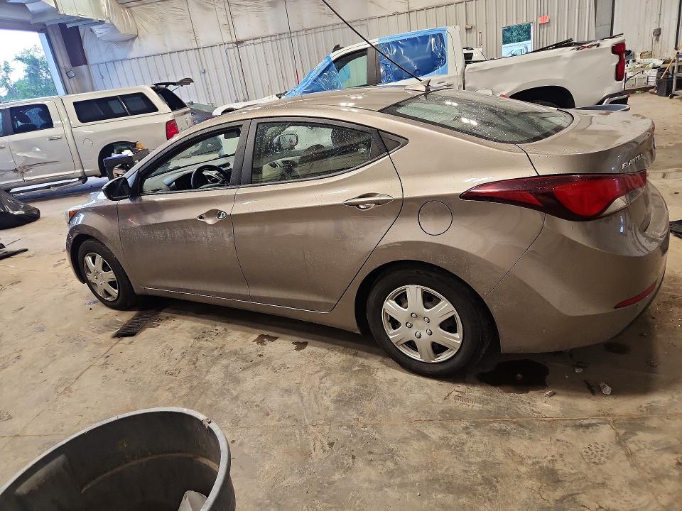 Photo 2 from auction – 2016 HYUNDAI ELANTRA with VIN 5NPDH4AE6GH712649