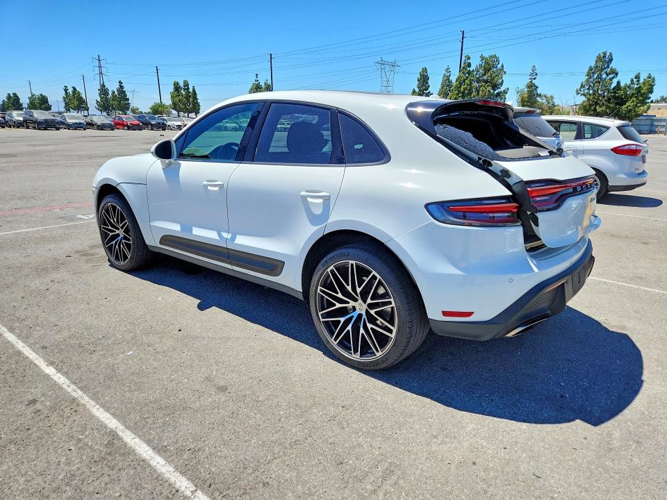 Photo 2 from auction – 2023 PORSCHE MACAN with VIN WP1AA2A53PLB16954