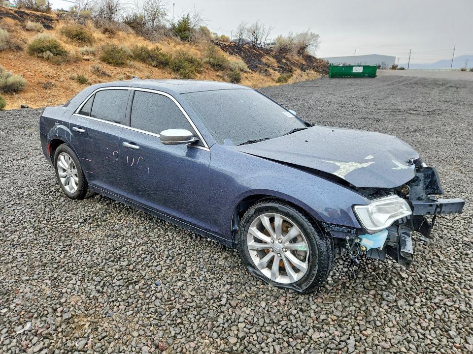 Zdjęcie 4 z aukcji – 2018 CHRYSLER 300 z VIN 2C3CCAKG9JH302148