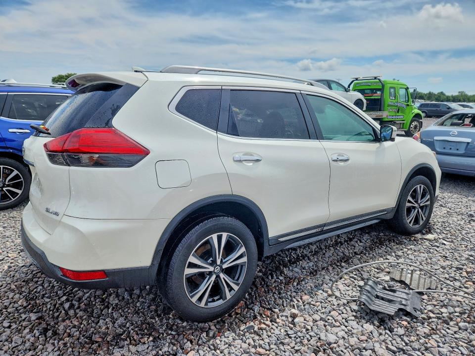 Photo 3 from auction – 2017 NISSAN ROGUE with VIN 5N1AT2MVXHC848745