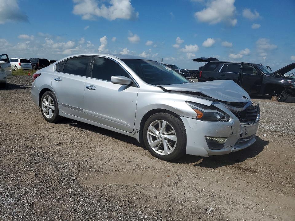 Photo 4 from auction – 2015 NISSAN ALTIMA with VIN 1N4AL3AP1FN327789