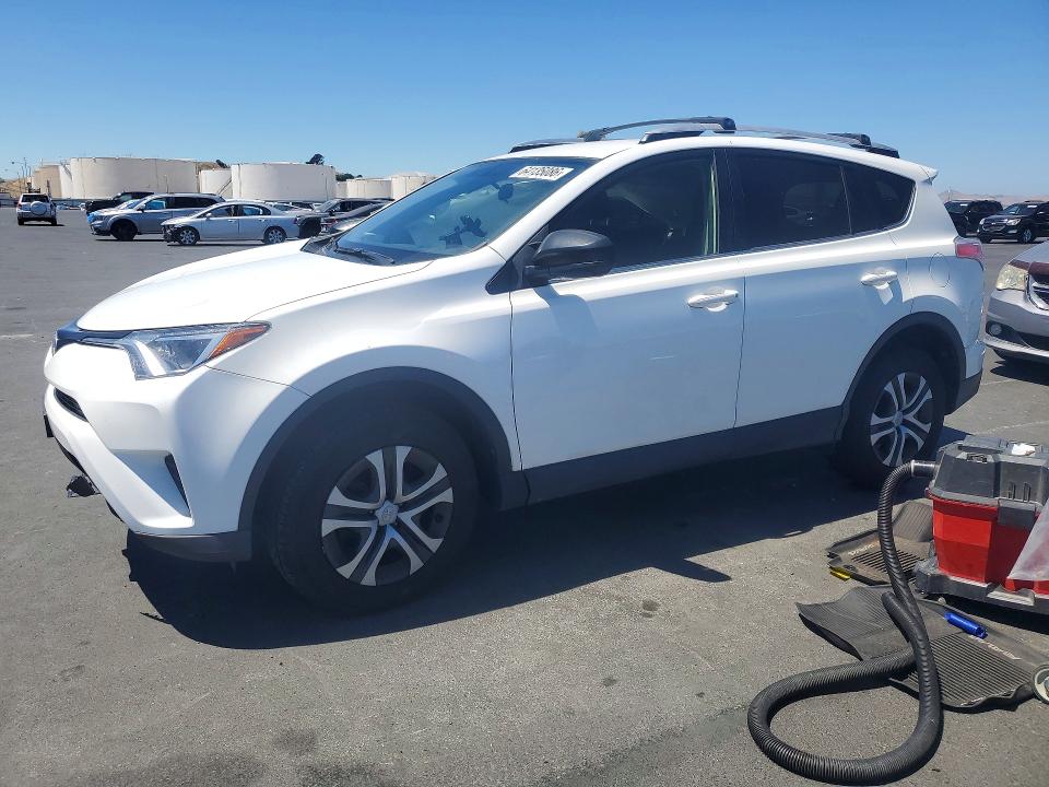 TOYOTA RAV4 2016 z numerem VIN JTMBFREV2GJ100444 - Zdjęcie z aukcji