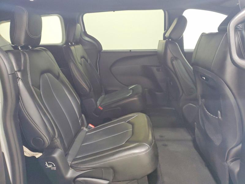 Photo 11 from auction – 2025 CHRYSLER PACIFICA with VIN 2C4RC1BG8SR503993