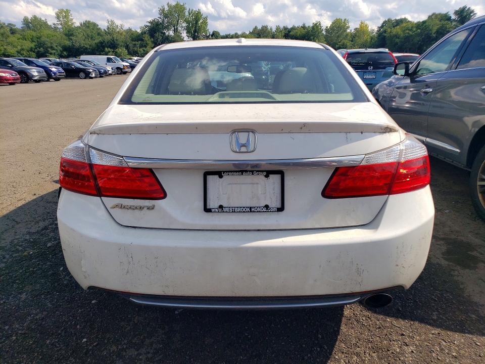 Photo 6 from auction – 2013 HONDA ACCORD with VIN 1HGCR2F83DA173895
