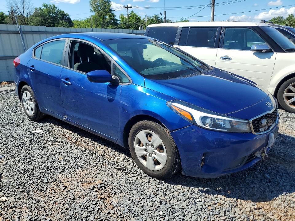 Zdjęcie 4 z aukcji – 2018 KIA FORTE z VIN 3KPFL4A76JE262876