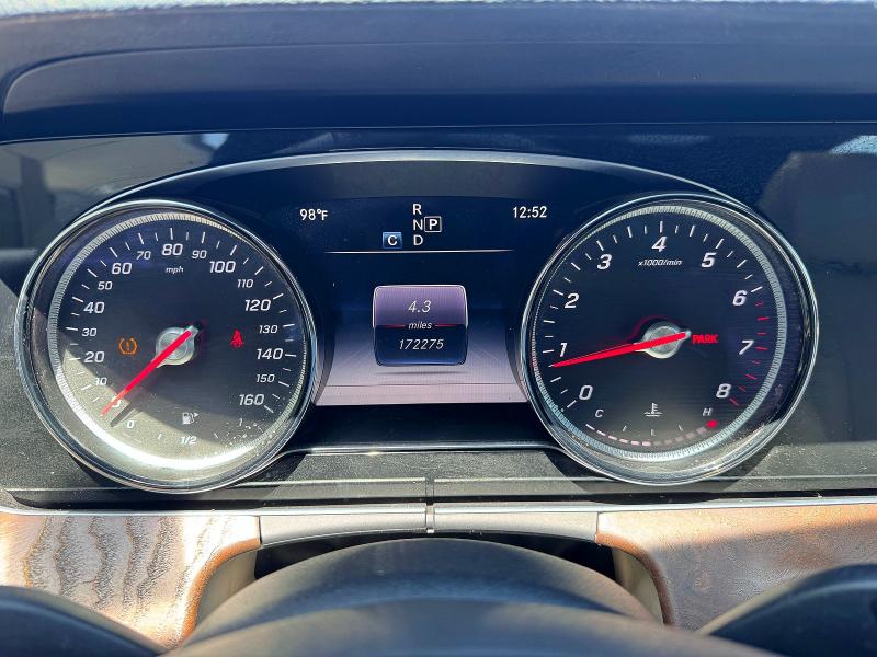 Photo 8 from auction – 2017 MERCEDES-BENZ E with VIN WDDZF4JB4HA198641