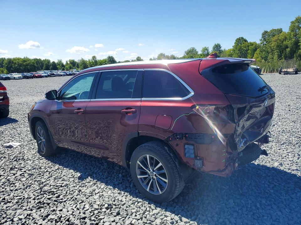 Photo 2 from auction – 2018 TOYOTA HIGHLANDER with VIN 5TDJZRFH4JS870148