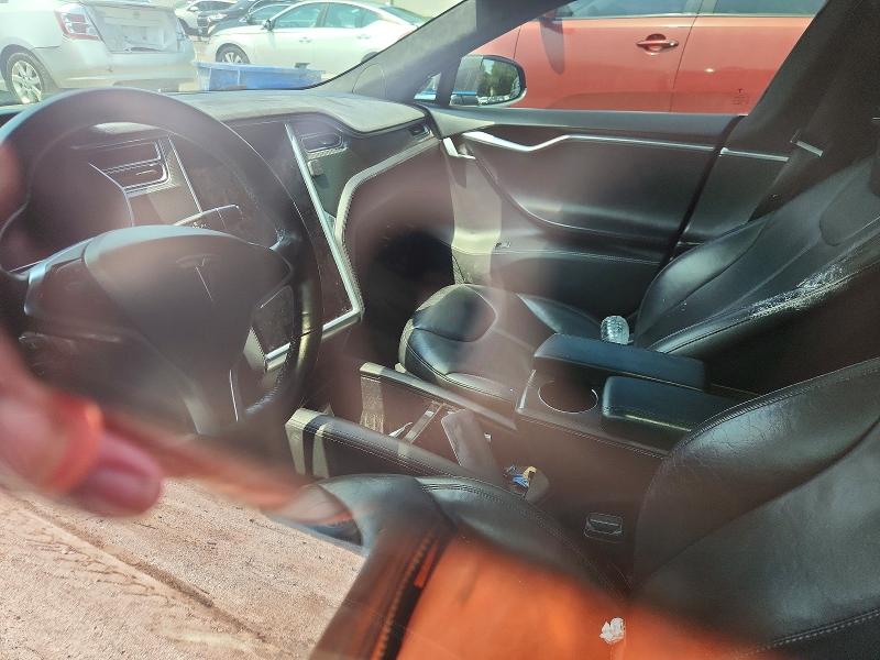 Photo 9 from auction – 2015 TESLA MODEL S with VIN 5YJSA1H25FFP74031