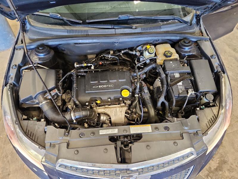 Photo 11 from auction – 2014 CHEVROLET CRUZE with VIN 1G1PC5SB5E7455192