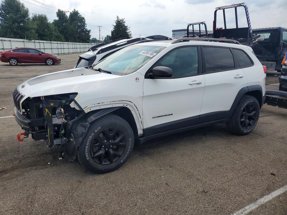 JEEP CHEROKEE 2015 with VIN 1C4PJMBS8FW685985 - Photo from auction