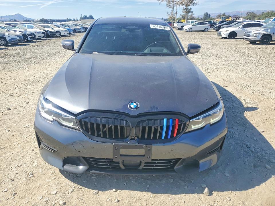 Photo 5 from auction – 2021 BMW 330XE with VIN 3MW5P9J02M8B89392