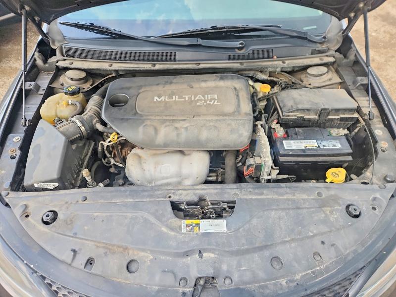 Photo 11 from auction – 2016 CHRYSLER 200 with VIN 1C3CCCAB9GN127188