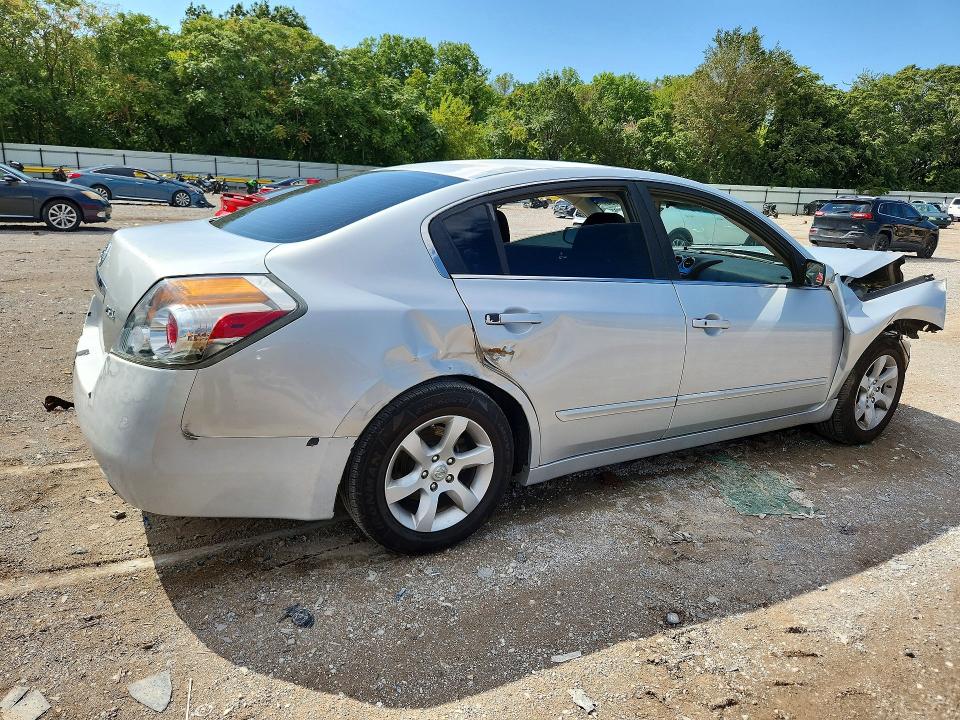 Photo 3 from auction – 2007 NISSAN ALTIMA with VIN 1N4AL21E07N438781